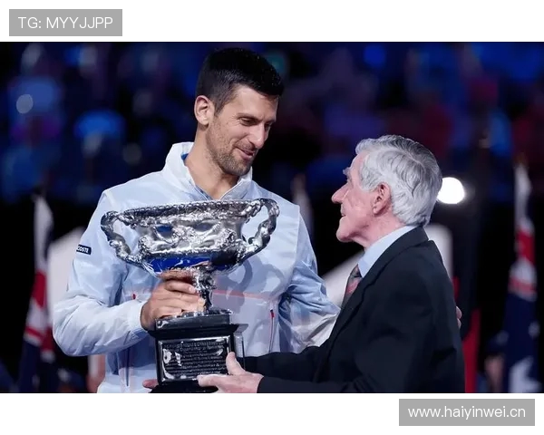 德约科维奇横扫德赞德西罗普晋级澳网16强 创大满贯第400胜新纪录